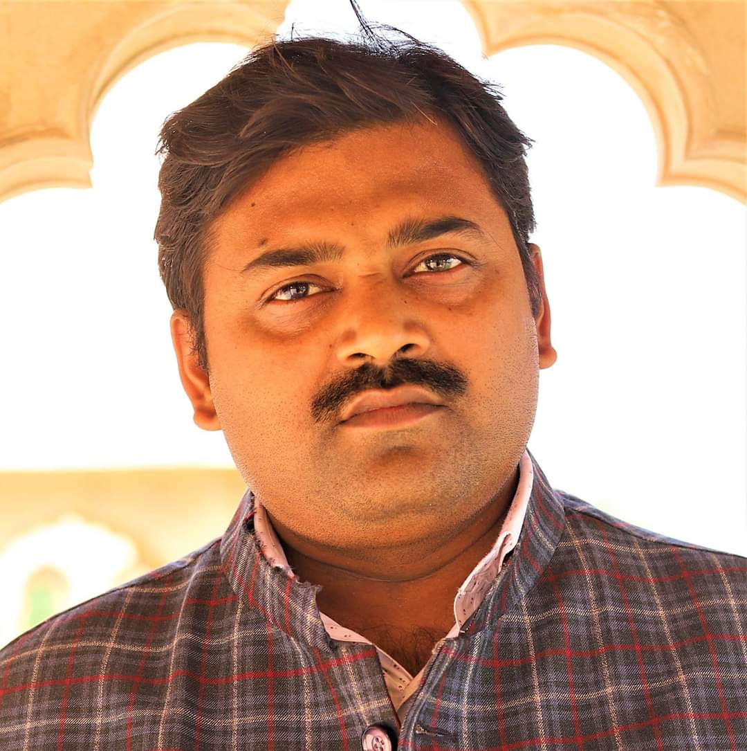 author-image